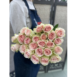 Роза кремово розовое 25 шт