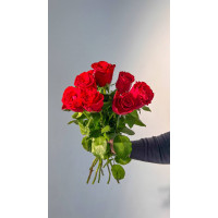 Букет из 7 розовых роз