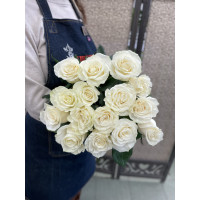 Роза белая 15 шт